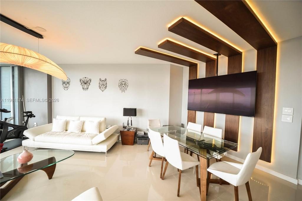 Living & Dining Area